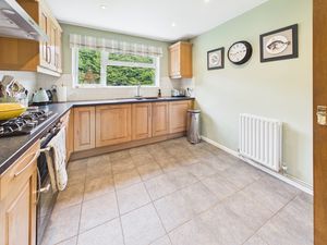 KITCHEN- click for photo gallery